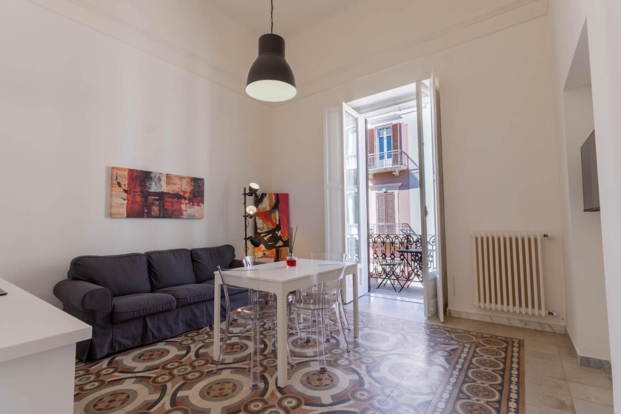 Daniel'S Apartment Bari Bagian luar foto