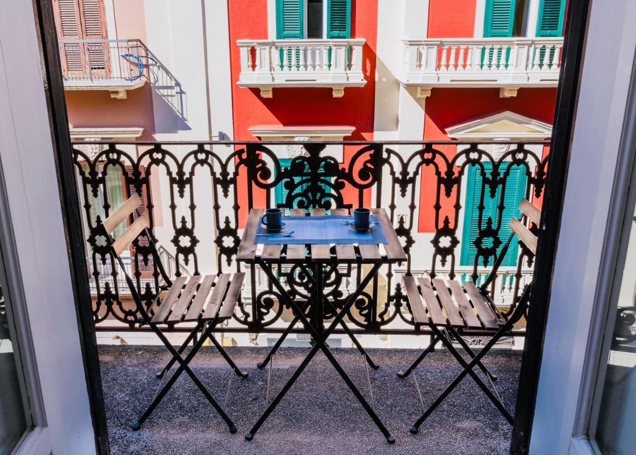 Daniel'S Apartment Bari Bagian luar foto
